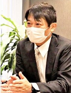 経営統括本部 課長　藤岡様